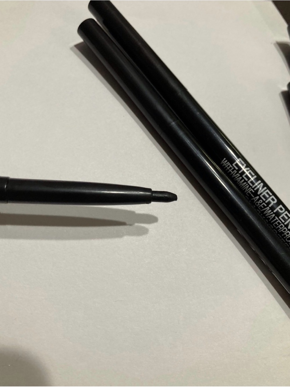 MAC Cosmetics Black Retractable 3 Eyeliner Pencil - Picture 4 of 5